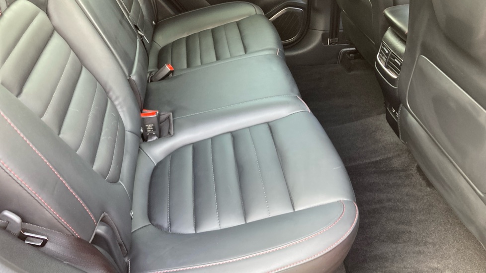 MG HS 1.5 T-GDI Exclusive 5dr DCT Petrol Hatchback - Image 65