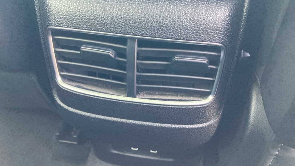 MG HS 1.5 T-GDI Exclusive 5dr DCT Petrol Hatchback - Image 67