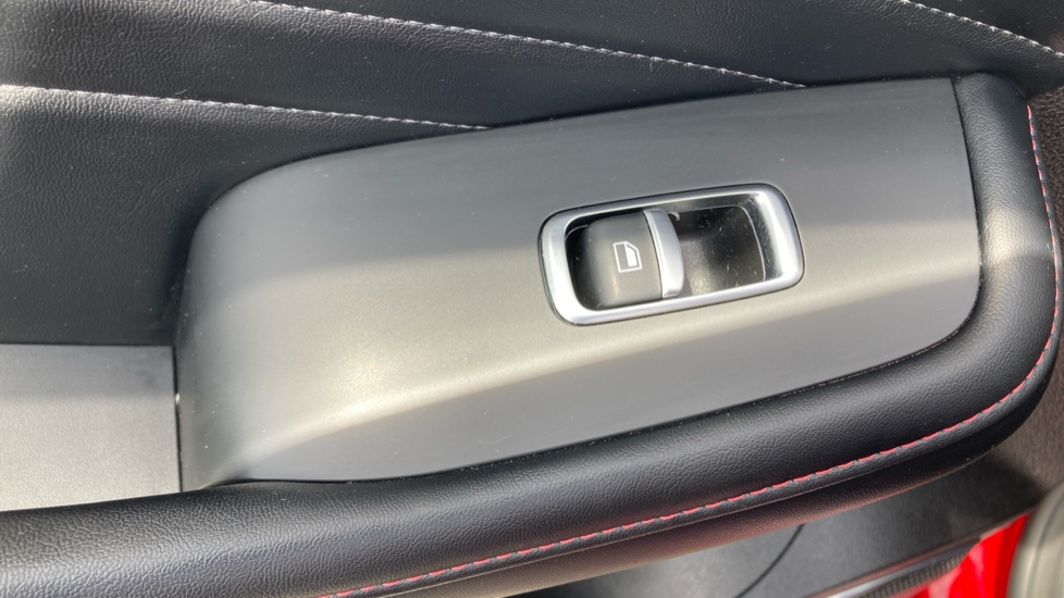 MG HS 1.5 T-GDI Exclusive 5dr DCT Petrol Hatchback - Image 86