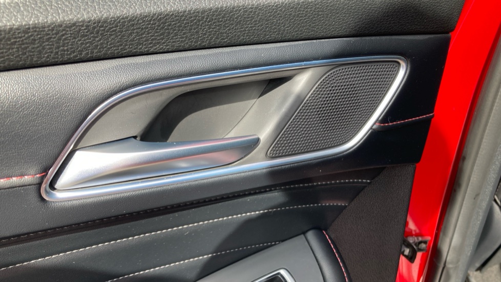 MG HS 1.5 T-GDI Exclusive 5dr DCT Petrol Hatchback - Image 89