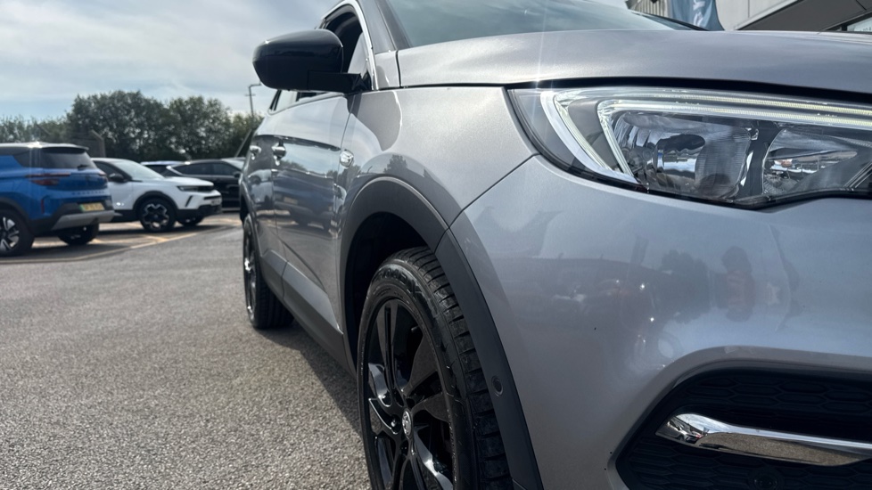 Vauxhall Grandland X 1.2 Turbo Sport Nav 5dr Petrol Hatchback - Image 22