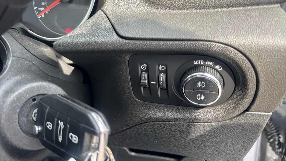 Vauxhall Grandland X 1.2 Turbo Sport Nav 5dr Petrol Hatchback - Image 37