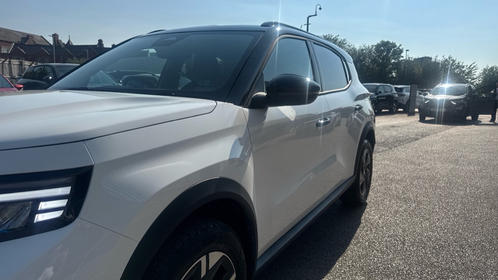Vauxhall Frontera 83kW Ultimate 54kWh Extended Range 5dr Auto Electric Estate - Image 23