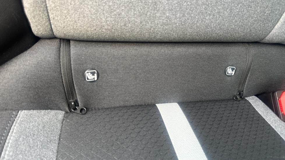 Vauxhall Frontera 83kW Ultimate 54kWh Extended Range 5dr Auto Electric Estate - Image 37