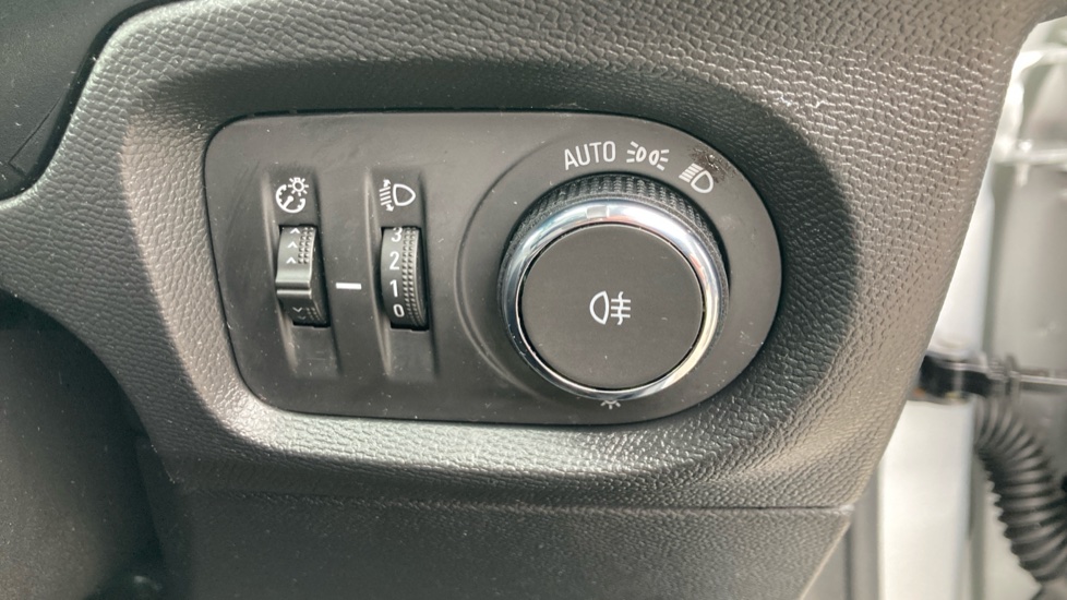 Vauxhall Corsa 1.2 Turbo Design 5dr Petrol Hatchback - Image 25