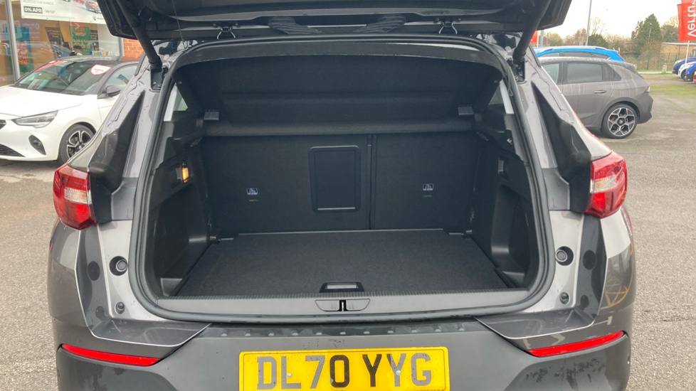Vauxhall Grandland X 1.2 Turbo Elite Nav Premium 5dr Petrol Hatchback - Image 4