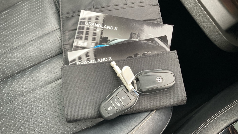 Vauxhall Grandland X 1.2 Turbo Elite Nav Premium 5dr Petrol Hatchback - Image 19