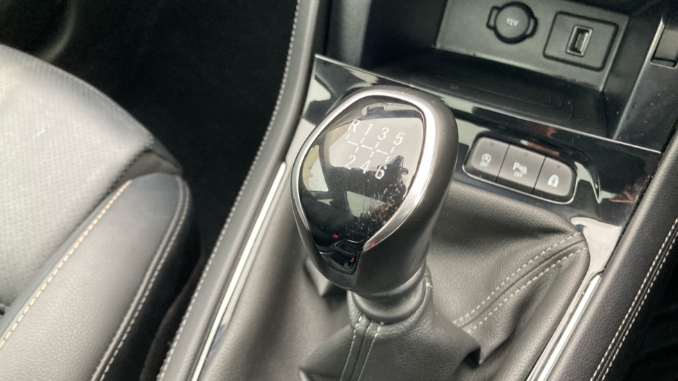 Vauxhall Grandland X 1.2 Turbo Elite Nav Premium 5dr Petrol Hatchback - Image 31