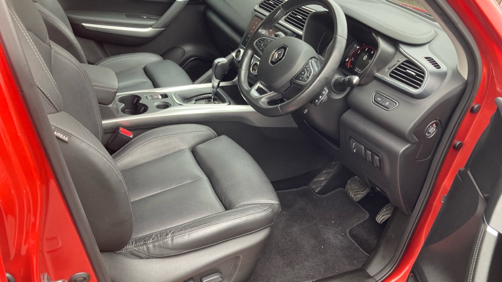 Renault Kadjar 1.3 TCE GT Line 5dr EDC Petrol Hatchback - Image 61
