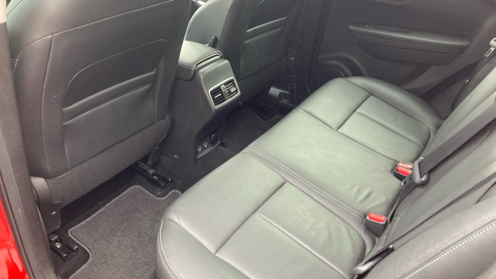 Renault Kadjar 1.3 TCE GT Line 5dr EDC Petrol Hatchback - Image 76