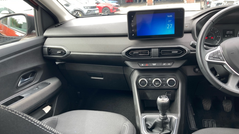 Dacia Jogger 1.0 TCe Comfort 5dr Petrol Estate - Image 14