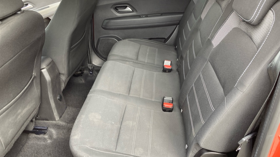 Dacia Jogger 1.0 TCe Comfort 5dr Petrol Estate - Image 16