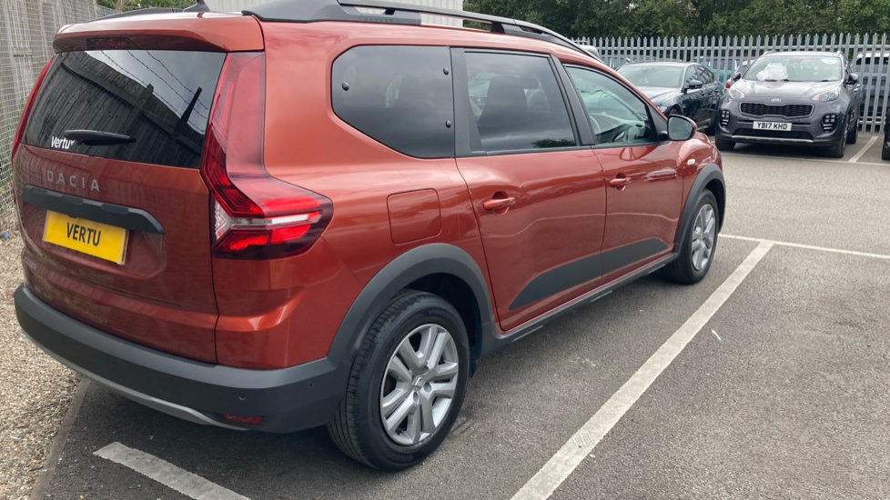 Dacia Jogger 1.0 TCe Comfort 5dr Petrol Estate - Image 49