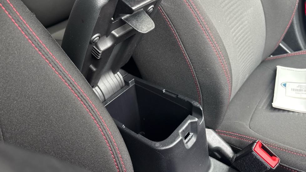 Ford Fiesta 1.0 EcoBoost Hybrid mHEV 125 ST-Line 5dr Petrol Hatchback - Image 35