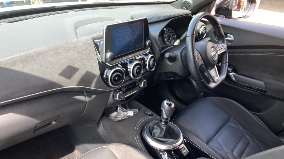 Nissan Juke 1.0 DiG-T 114 Tekna+ 5dr Petrol Hatchback - Image 9