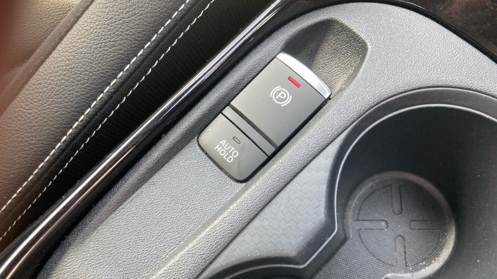 Nissan Juke 1.0 DiG-T 114 Tekna+ 5dr Petrol Hatchback - Image 24