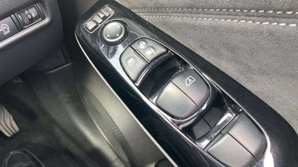 Nissan Juke 1.0 DiG-T 114 Tekna+ 5dr Petrol Hatchback - Image 28