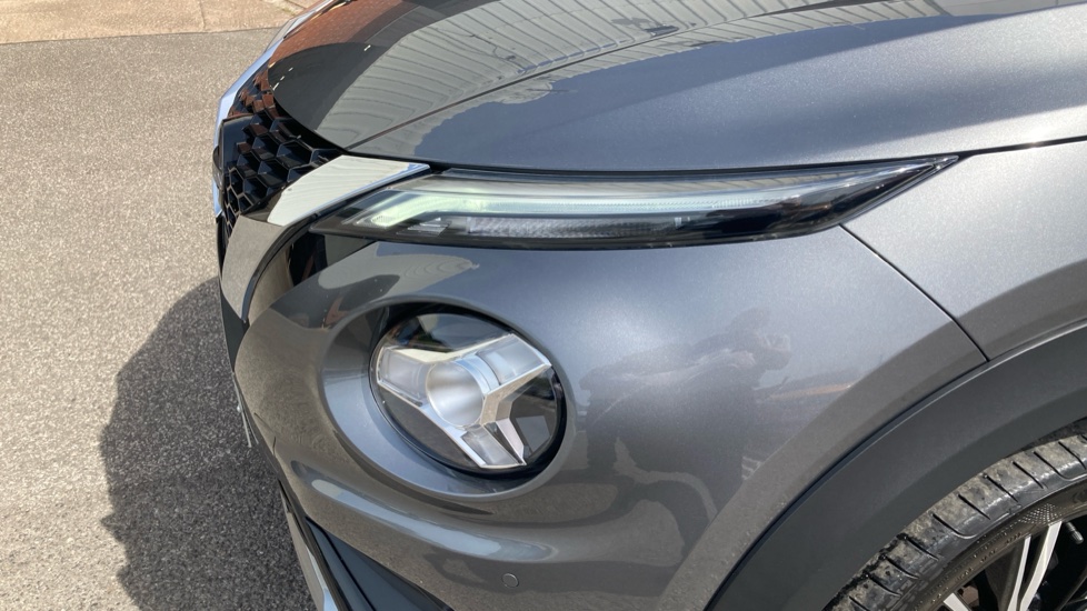 Nissan Juke 1.0 DiG-T 114 Tekna+ 5dr Petrol Hatchback - Image 38