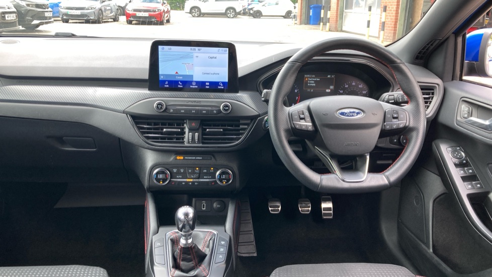 Ford Focus 1.0 EcoBoost 125 ST-Line X 5dr Petrol Hatchback - Image 10