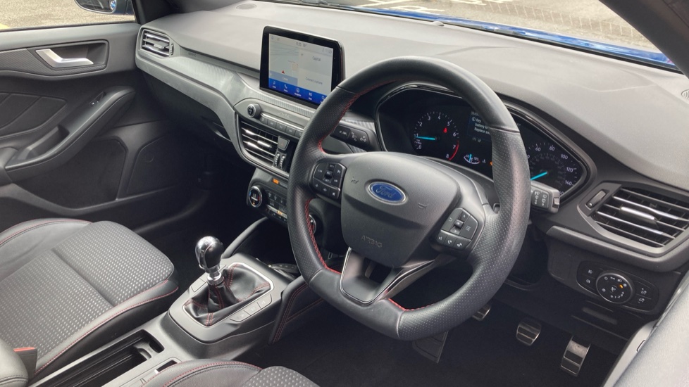 Ford Focus 1.0 EcoBoost 125 ST-Line X 5dr Petrol Hatchback - Image 11