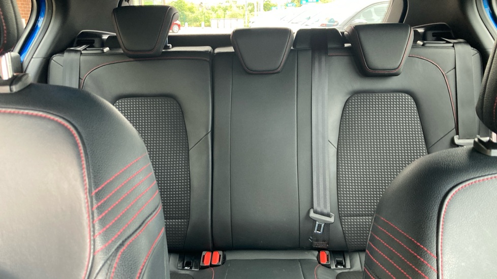 Ford Focus 1.0 EcoBoost 125 ST-Line X 5dr Petrol Hatchback - Image 15