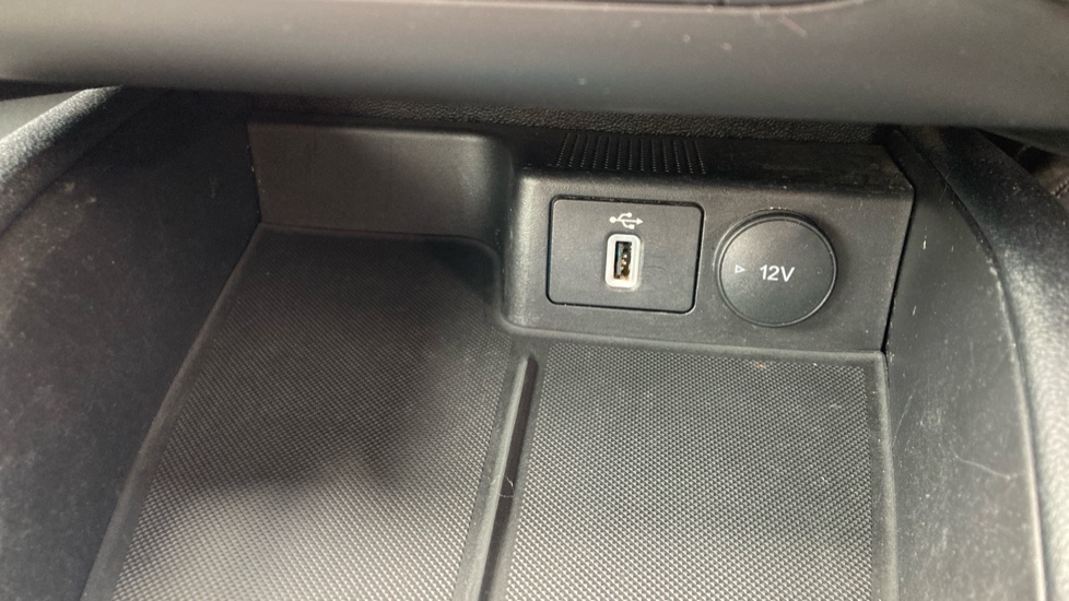 Ford Focus 1.0 EcoBoost 125 ST-Line X 5dr Petrol Hatchback - Image 23