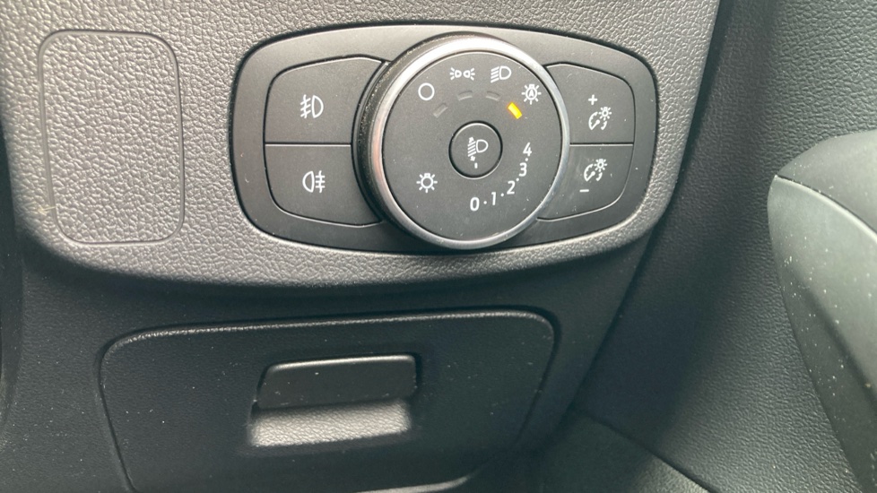 Ford Focus 1.0 EcoBoost 125 ST-Line X 5dr Petrol Hatchback - Image 26