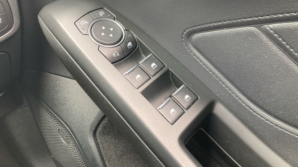 Ford Focus 1.0 EcoBoost 125 ST-Line X 5dr Petrol Hatchback - Image 27
