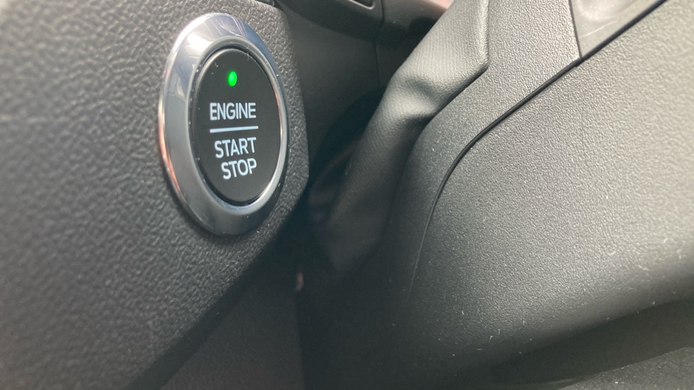 Ford Focus 1.0 EcoBoost 125 ST-Line X 5dr Petrol Hatchback - Image 30
