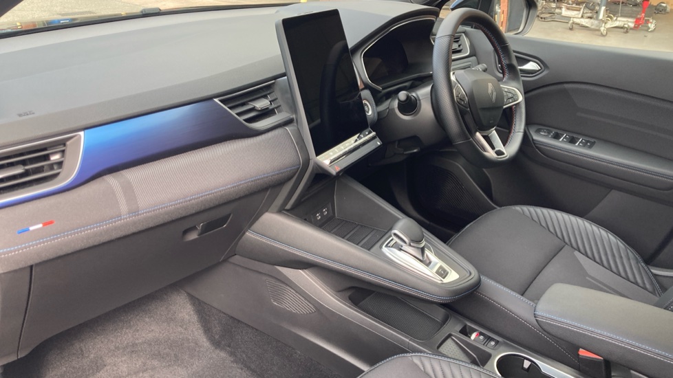 Renault Symbioz 1.6 E-Tech FHEV 145 Techno Esprit Alpine 5dr Auto Hybrid Estate - Image 9