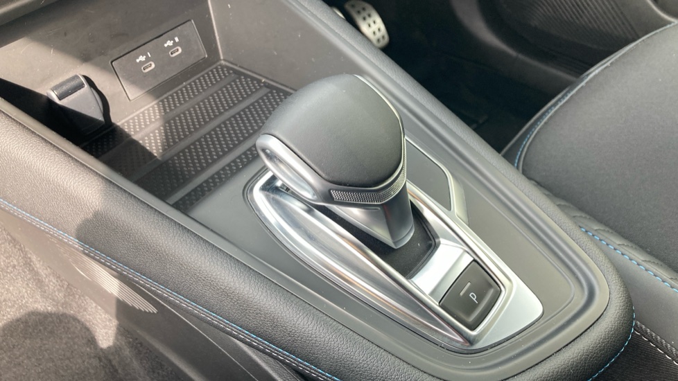 Renault Symbioz 1.6 E-Tech FHEV 145 Techno Esprit Alpine 5dr Auto Hybrid Estate - Image 13