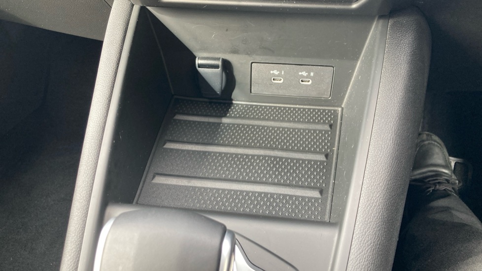 Renault Symbioz 1.6 E-Tech FHEV 145 Techno Esprit Alpine 5dr Auto Hybrid Estate - Image 22