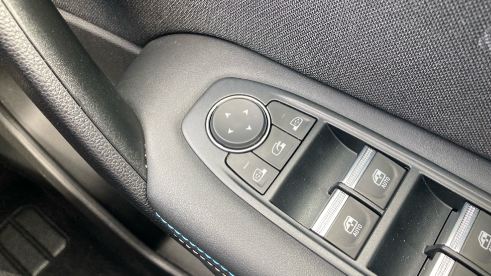 Renault Symbioz 1.6 E-Tech FHEV 145 Techno Esprit Alpine 5dr Auto Hybrid Estate - Image 34