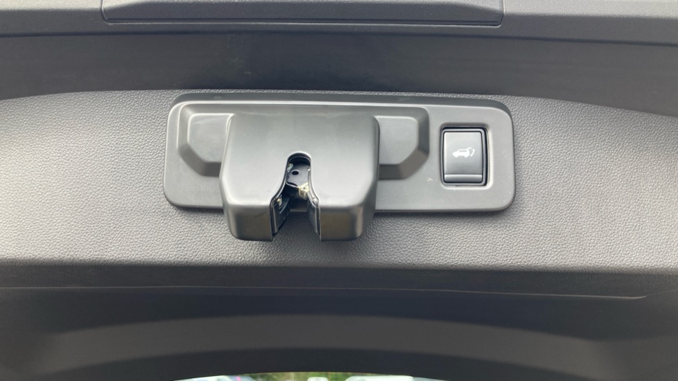 Renault Symbioz 1.6 E-Tech FHEV 145 Techno Esprit Alpine 5dr Auto Hybrid Estate - Image 37