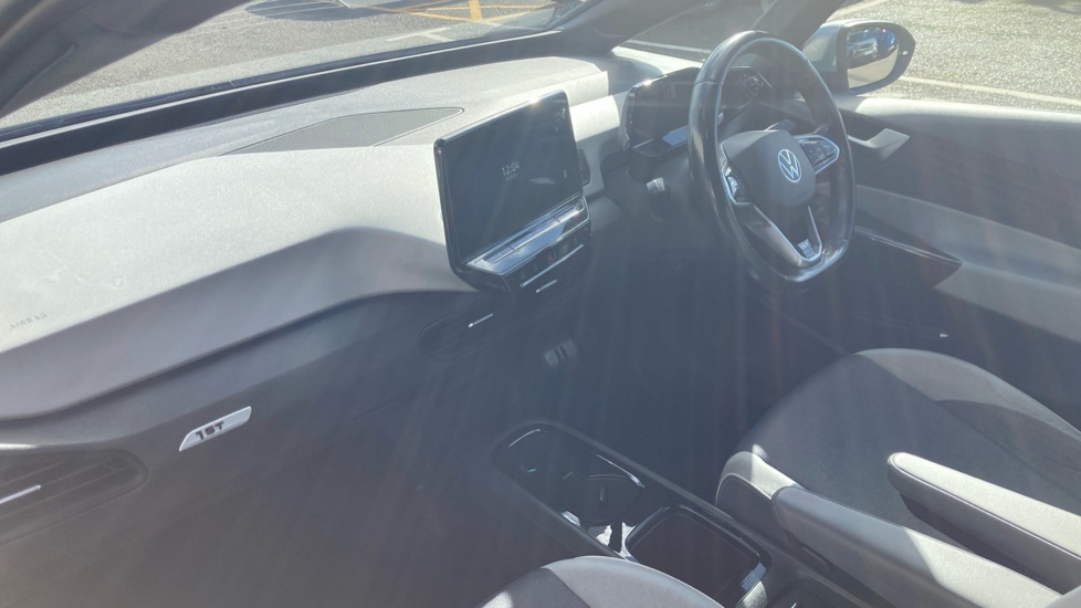 Volkswagen ID.3 150kW 1ST Edition Pro Power 62kWh 5dr Auto Electric Hatchback - Image 9