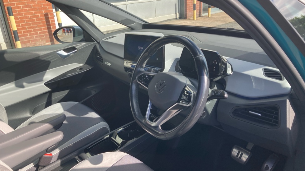 Volkswagen ID.3 150kW 1ST Edition Pro Power 62kWh 5dr Auto Electric Hatchback - Image 11