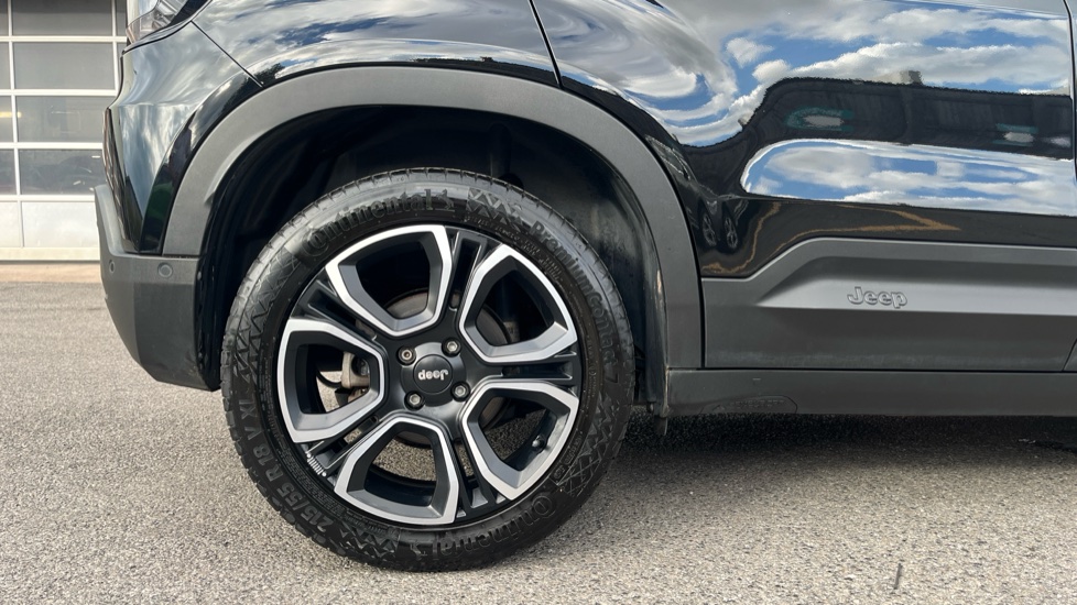 Jeep Avenger 115kW Summit 54kWh 5dr Auto Electric Hatchback - Image 7