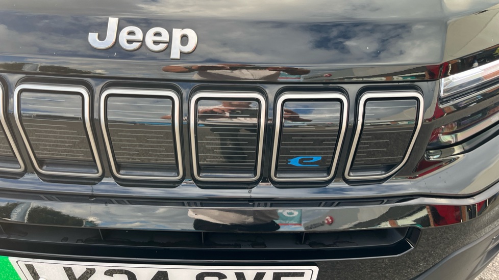 Jeep Avenger 115kW Summit 54kWh 5dr Auto Electric Hatchback - Image 28