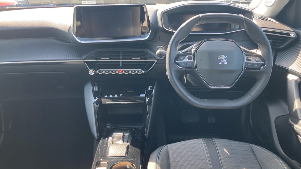 Peugeot 2008 100kW Allure Premium 50kWh 5dr Auto Electric Estate - Image 10