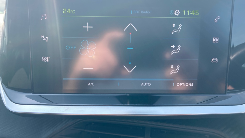 Peugeot 2008 100kW Allure Premium 50kWh 5dr Auto Electric Estate - Image 29