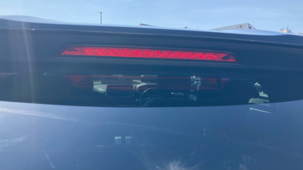 Peugeot 2008 100kW Allure Premium 50kWh 5dr Auto Electric Estate - Image 37