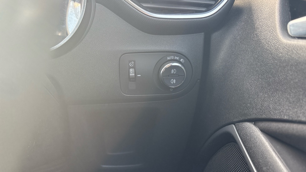 Vauxhall Crossland 1.2 Turbo Ultimate 5dr Petrol Hatchback - Image 23
