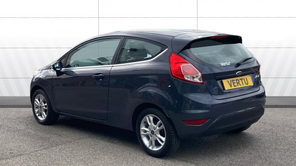 Ford Fiesta 1.25 82 Zetec 3dr Petrol Hatchback - Image 2