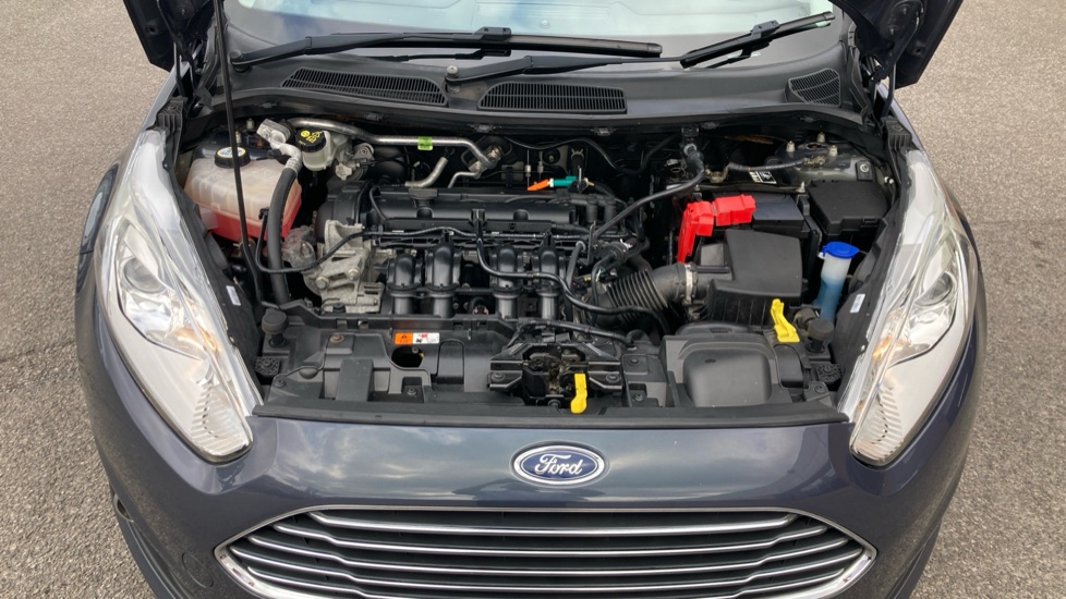 Ford Fiesta 1.25 82 Zetec 3dr Petrol Hatchback - Image 8