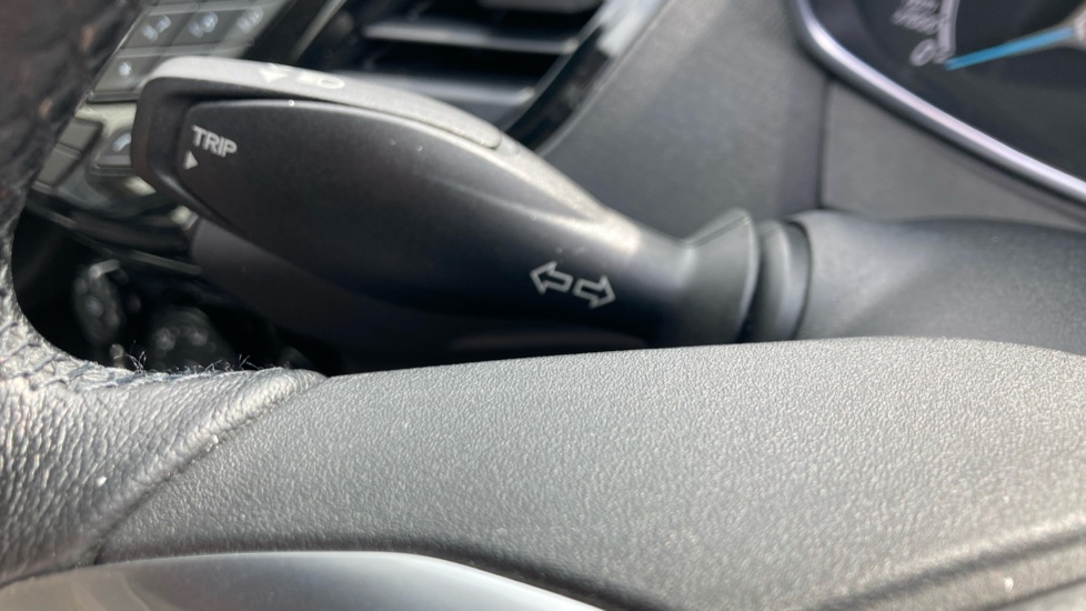 Ford Fiesta 1.25 82 Zetec 3dr Petrol Hatchback - Image 27