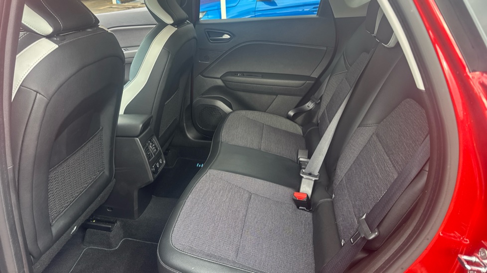 Renault Captur 1.0 TCE 90 S Edition 5dr Petrol Hatchback - Image 16
