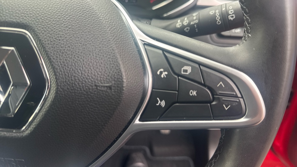 Renault Captur 1.0 TCE 90 S Edition 5dr Petrol Hatchback - Image 40