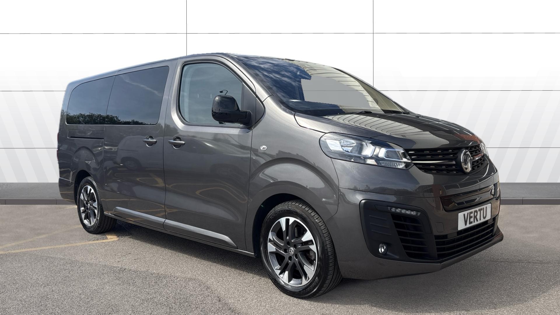 Vauxhall Vivaro Life listing photo