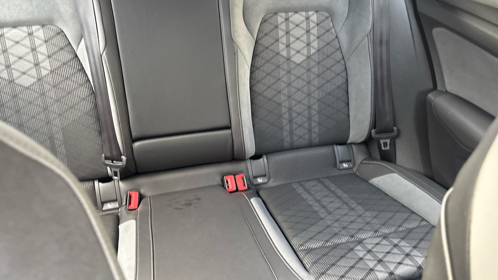 Volkswagen Golf 1.5 TSI 150 R-Line 5dr Petrol Hatchback - Image 30