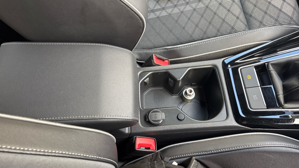 Volkswagen Golf 1.5 TSI 150 R-Line 5dr Petrol Hatchback - Image 38